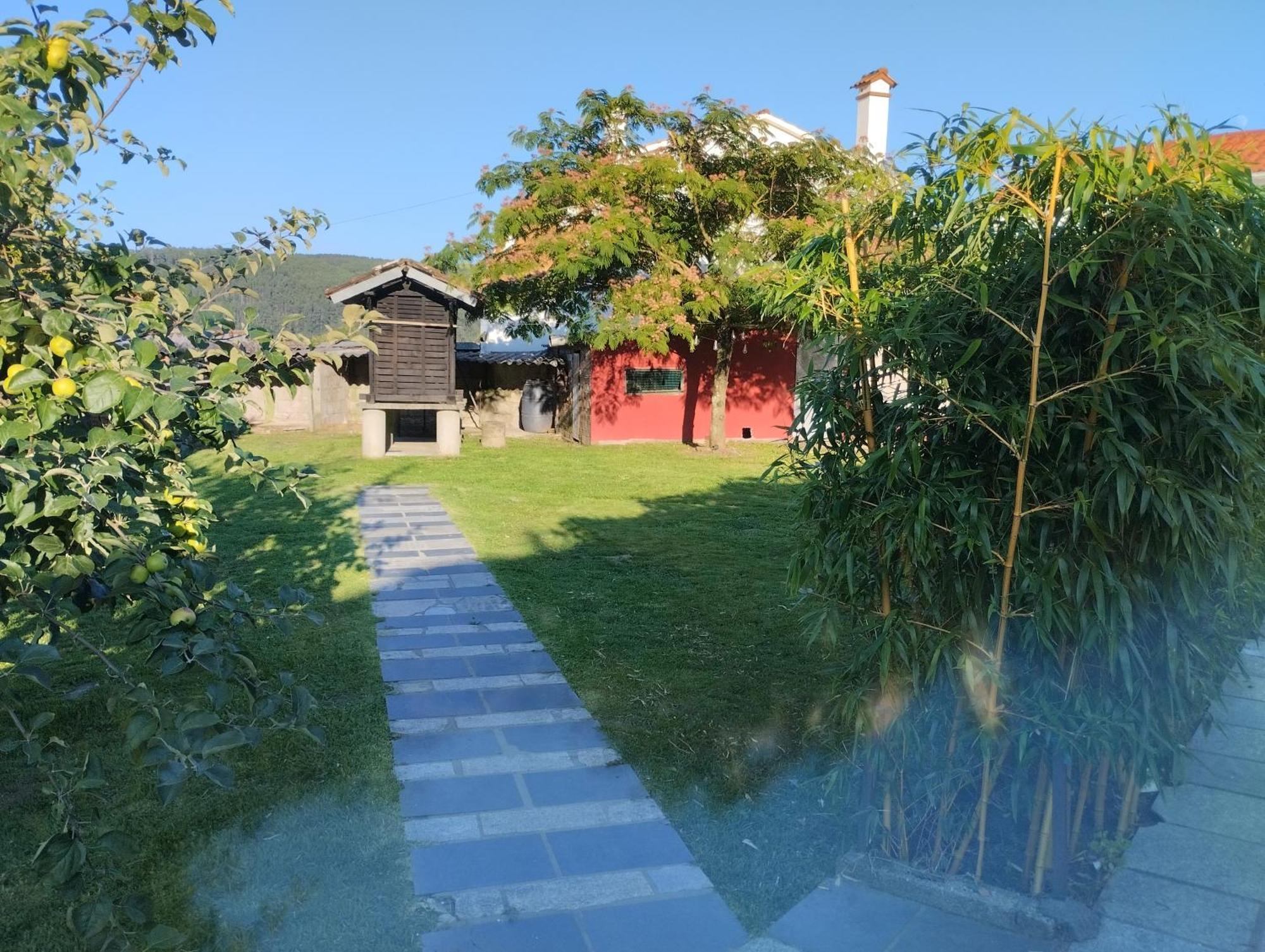 Casa De Valeria Villa Tomino Luaran gambar